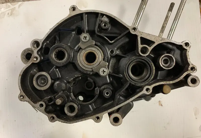 1982 Yamaha Yz80 Crankcase Pair – Original-Spec Engine Covers 1