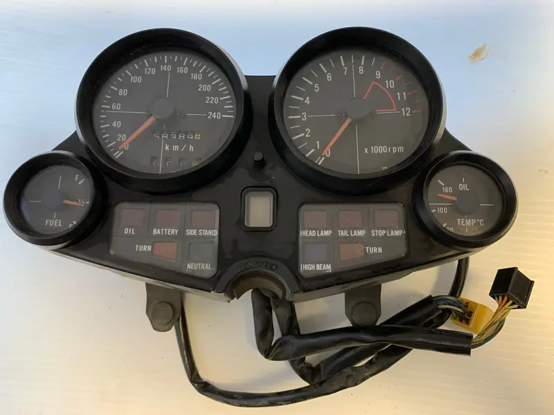 1983 Suzuki Gs1100 Full Instrument Cluster 1