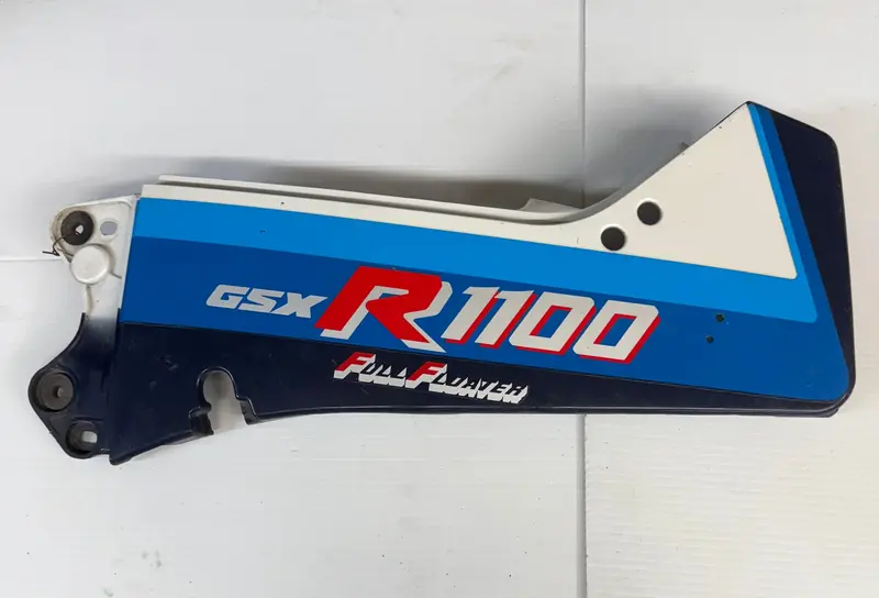 1986 Kawasaki Gpz1100 (Gsx-R1100) Left Rear Tail Fairing 1