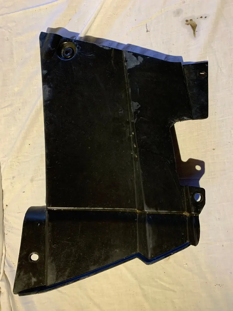Can-Am Outlander 400 Left Inner Fender Liner 1