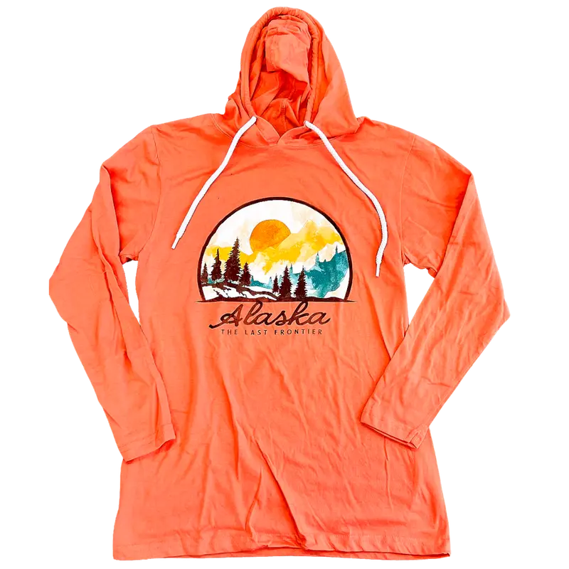 Golden Globe Mountain Graphic Hoodie – Alaska-Themed Sweatshirt 1