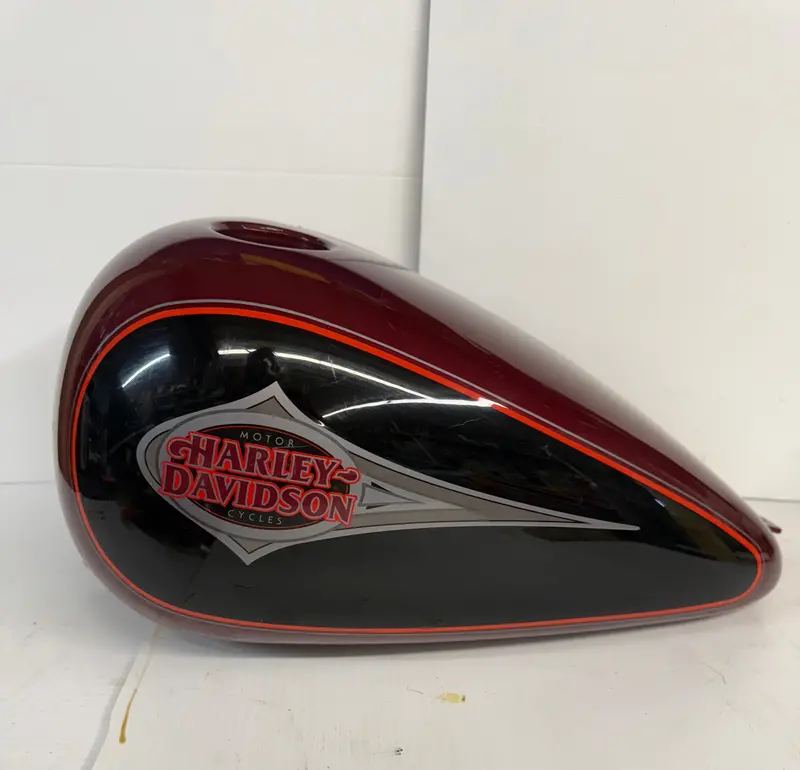 Harley-Davidson Flstci Heritage Softail Classic Gas Tank 1