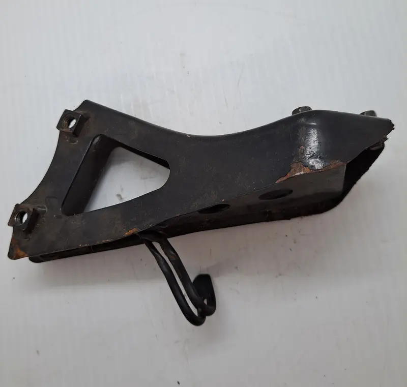 Honda Cbr600F4/F4I Upper Cowl Stay Bracket – Windscreen Mounting Hardware 1