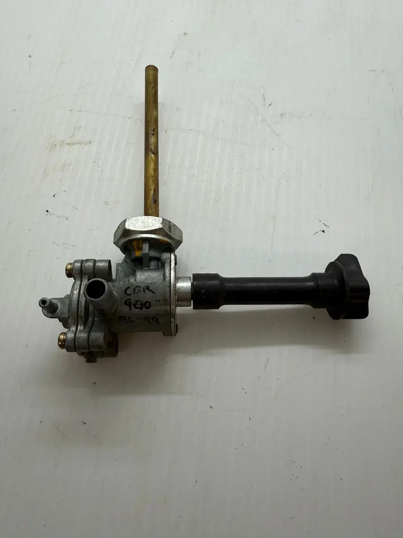 Honda Cbr900Rr Fuel Shut-Off Valve (Petcock) 1