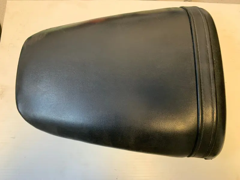 Honda Cbr900Rr Passenger Seat With Mounting Hardware 1