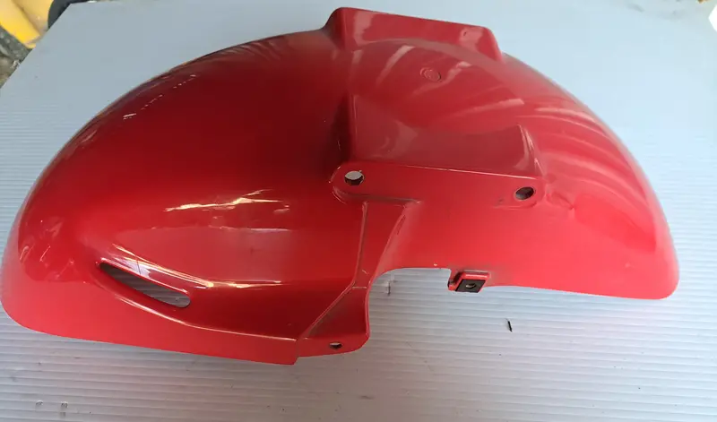 Honda Cbr900Rr Red Front Fender Assembly 1