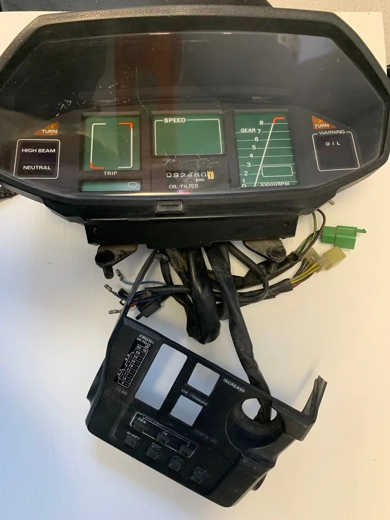 Honda Gl1100 Aspencade Instrument Cluster Gauges 1