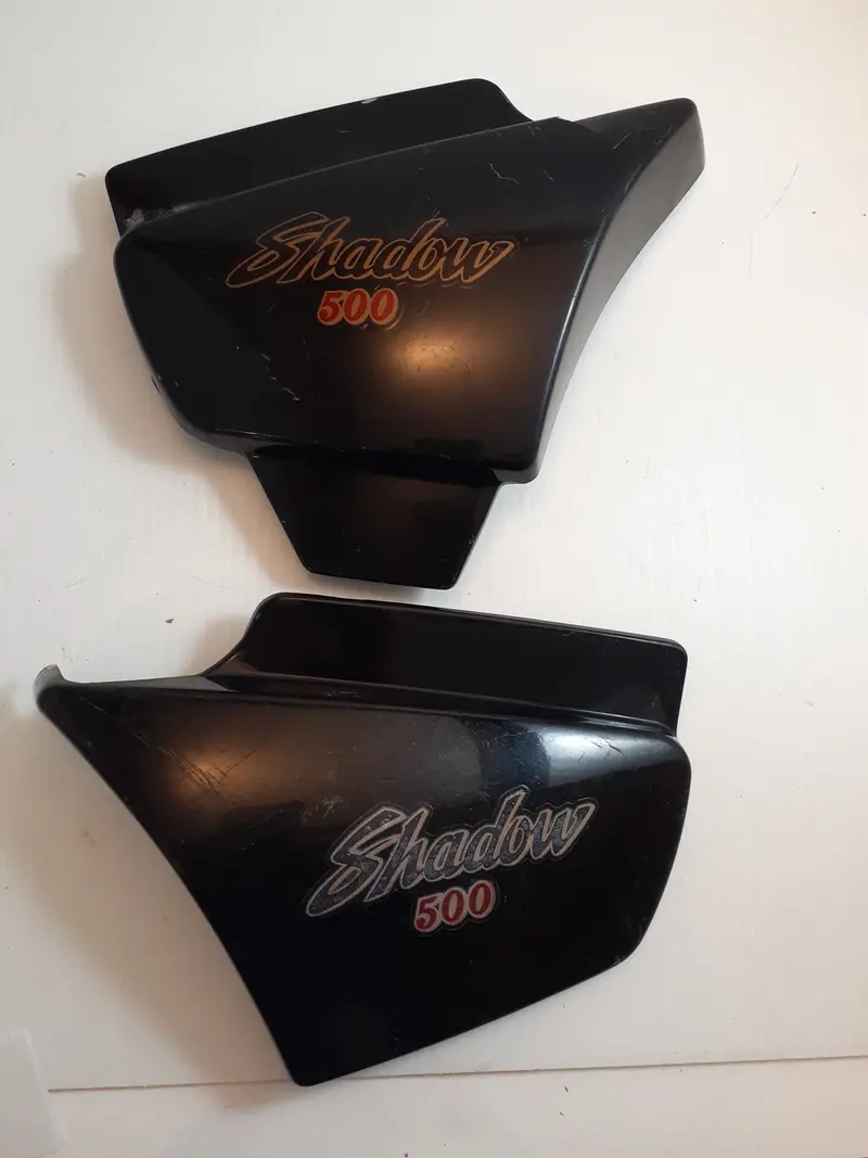 Honda Vt500 Shadow Left And Right Side Body Panels 1