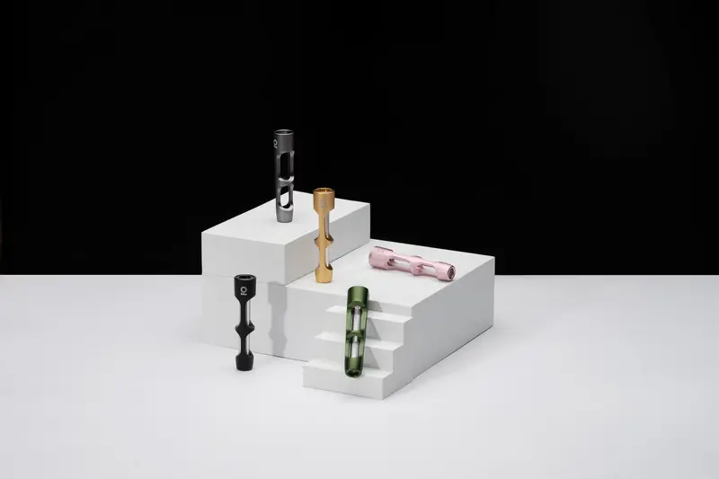 Hybrid Chillum Pipe: Aluminum Body With Borosilicate Glass Mouthpiece 1