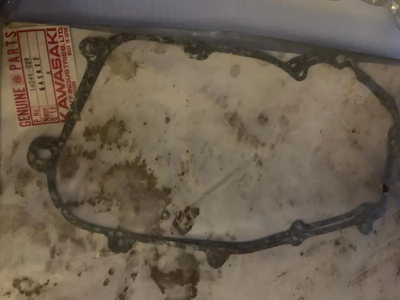 Kawasaki Kx/Kd/Ke Series Clutch Cover Sealing Gasket 1