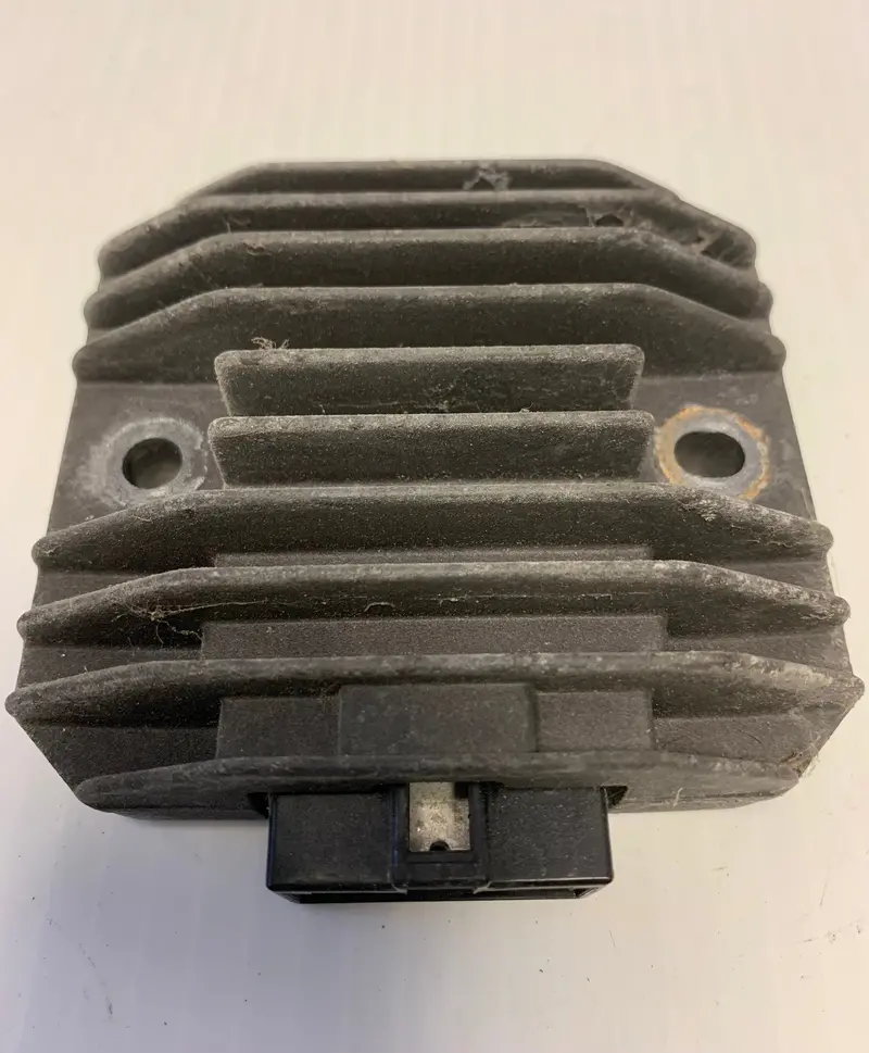 Kawasaki Oem Voltage Regulator Unit 1