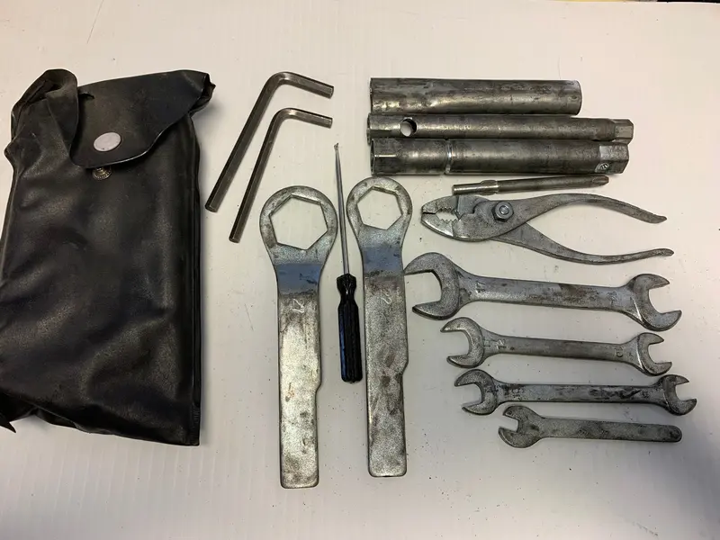 Kawasaki Zx6E Zzr600 Factory Service Tool Kit 1