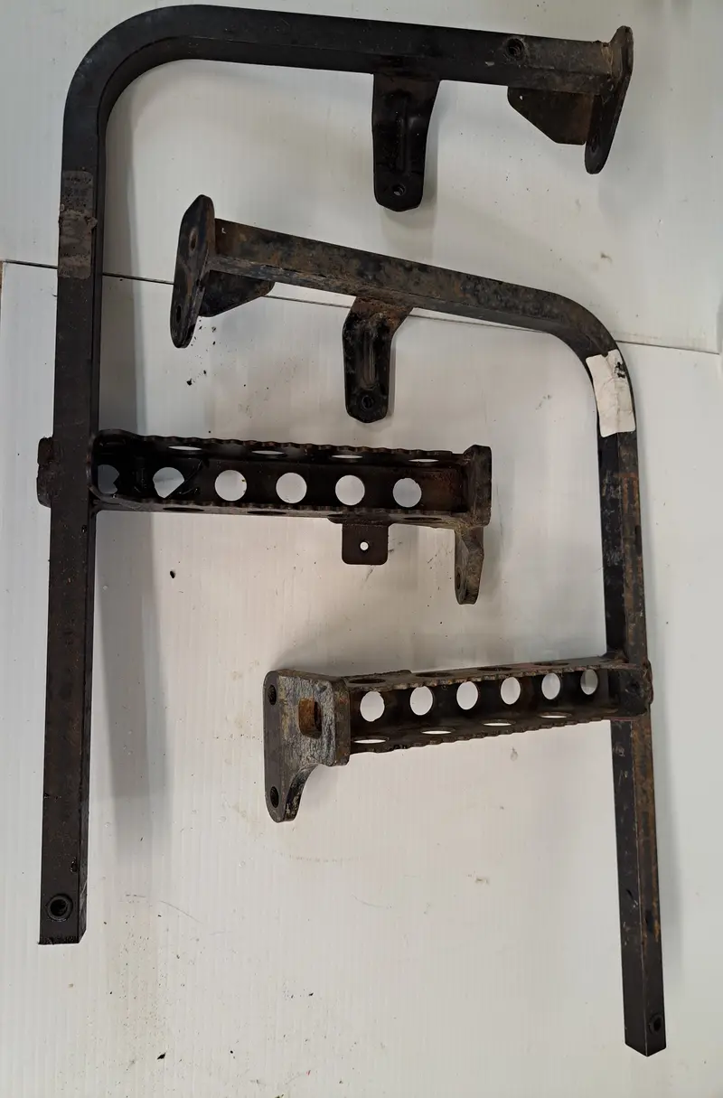 Kingquad Footrests & Peg Mounts – Adjustable Or Oem-Style Rider Footpegs 1