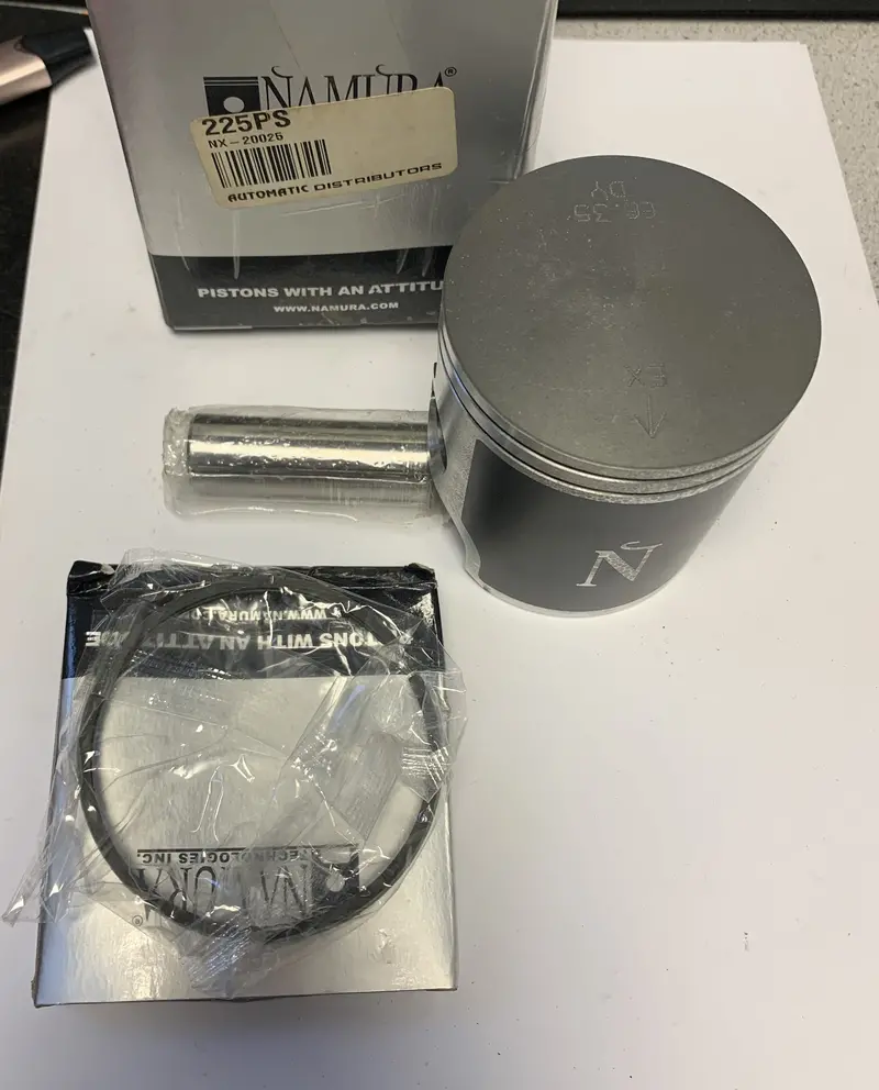 Kx250 Namura Piston Kit With Rings And Pins 1
