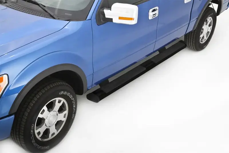 Lund 6-Inch Oval Straight Nerf Bar – Model 222687 1