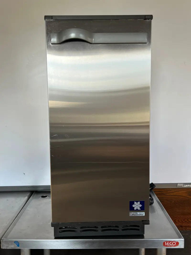 Manitowoc Sms050A002 Compact Undercounter Ice Maker For Commercial Use 1