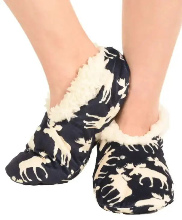 Moose-Print Fuzzy Slippers – Soft Plush Indoor Footwear (Small/Medium) 1
