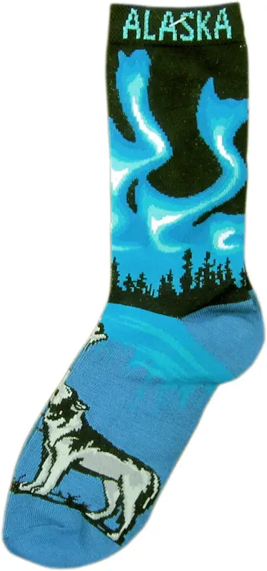 Northern Lights Wolf-Design Athletic Socks 1
