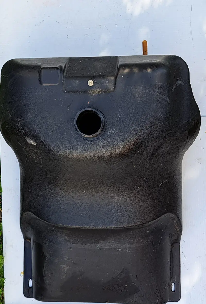Polaris Edge Xc Snowmobile Fuel Reservoir 1