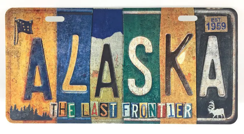 Retro Striped License Plate Wall Decor 1