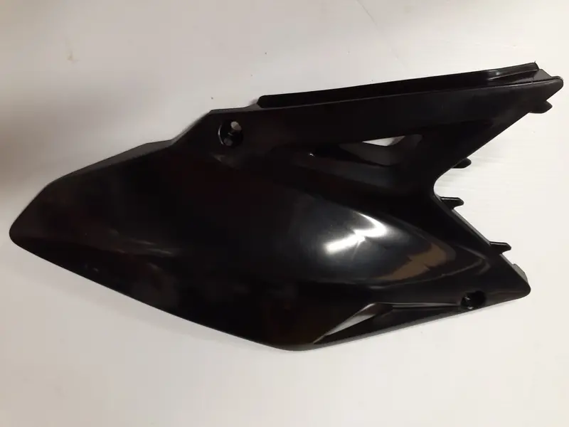 Rm-Z Right-Side Number Plate – Precision Molded 1