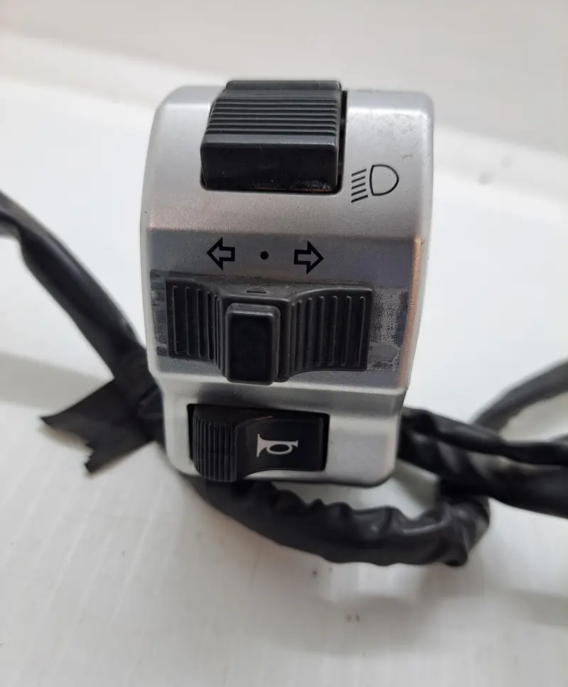 Suzuki Boulevard M50 Left Handlebar Control Switch 1