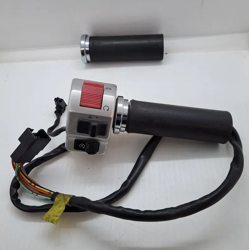 Suzuki Boulevard M50 Right Handlebar Control Switch 1
