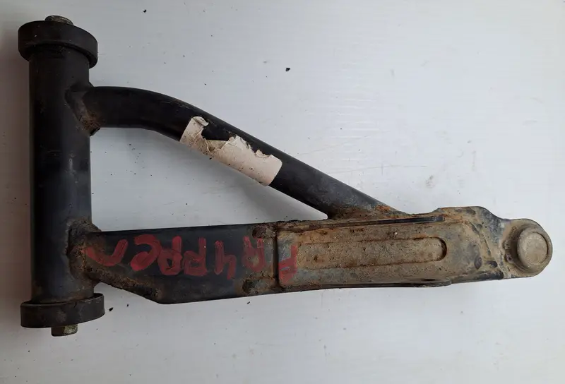 Suzuki King Quad Right Upper Control Arm (Lt300 Variant) 1