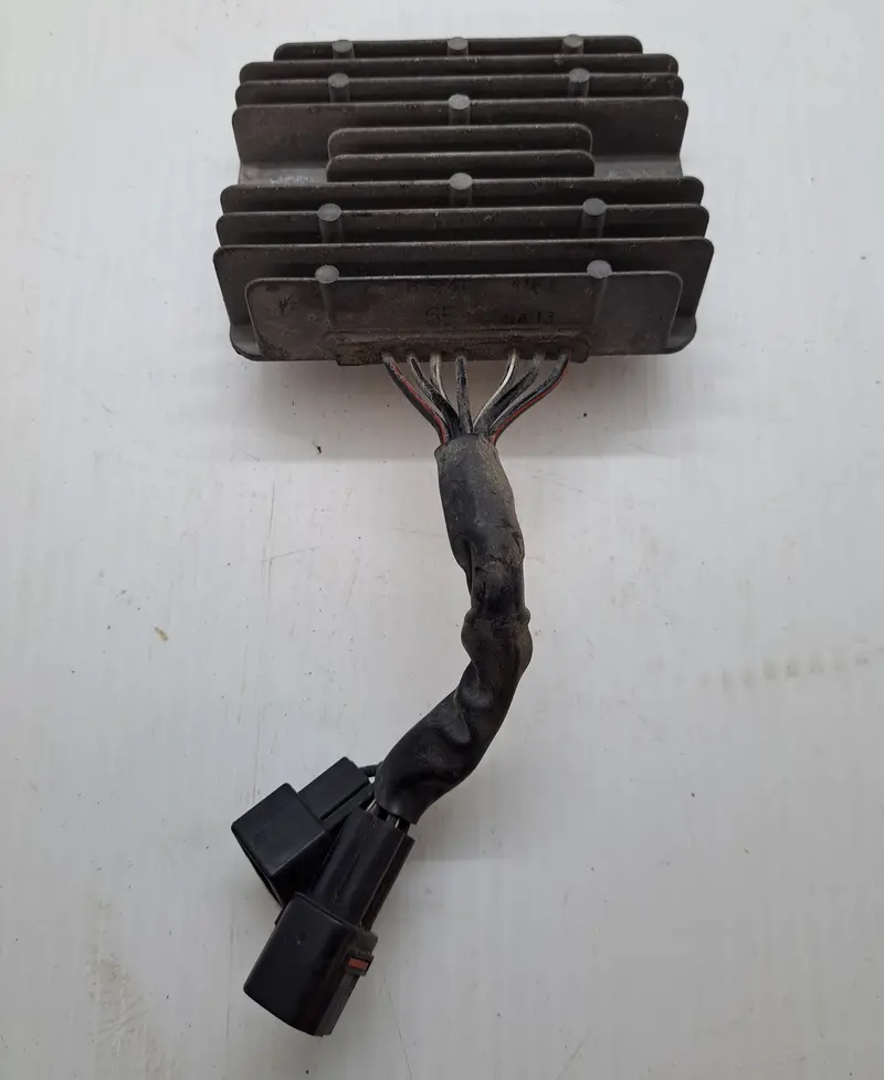 Suzuki Regulator Rectifier – 12V Charging System 1