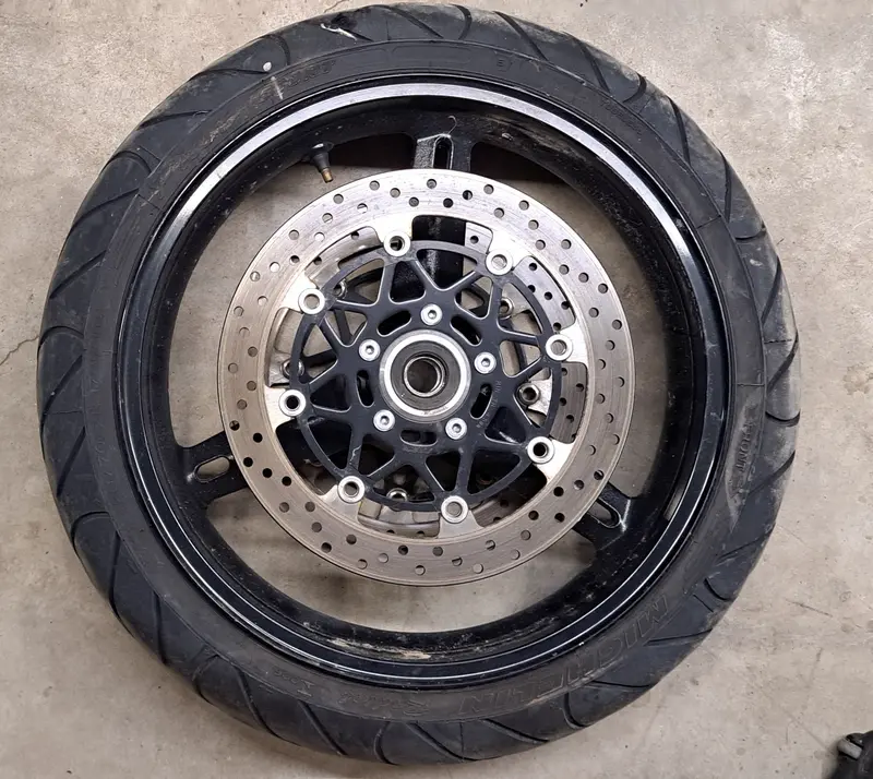 Sv1000S Front Wheel With Dual Rotors – Pre-Built Unit 1