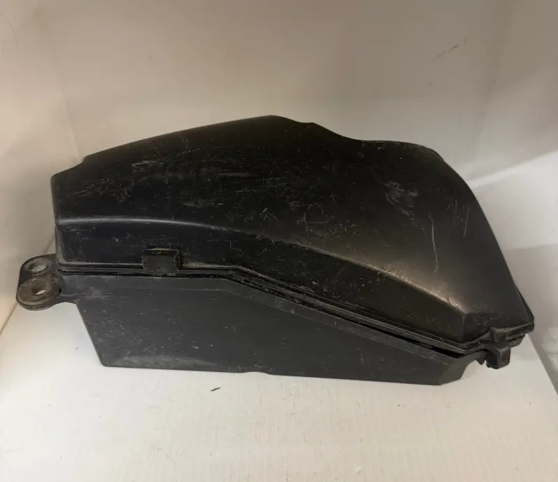 Vl800 M50 Blvd Rear Storage Box 1