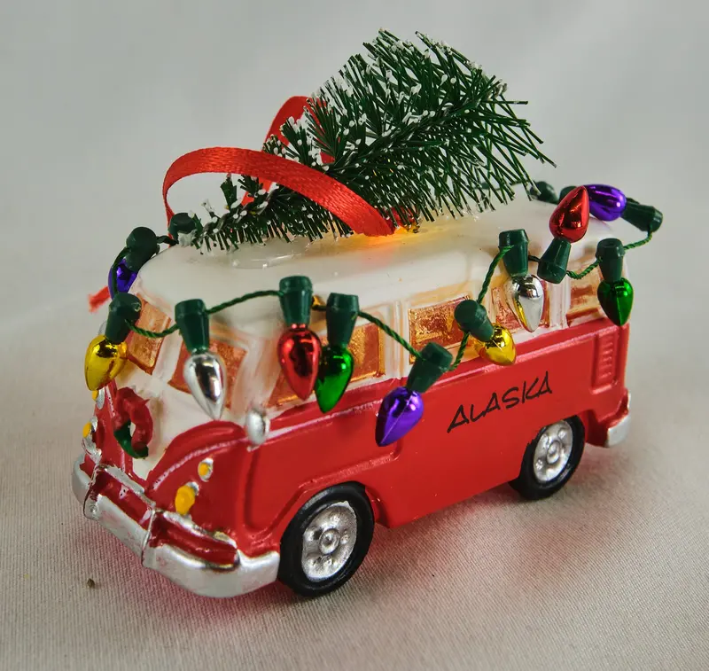 Volkswagen Alaska Illuminated Holiday Ornament 1