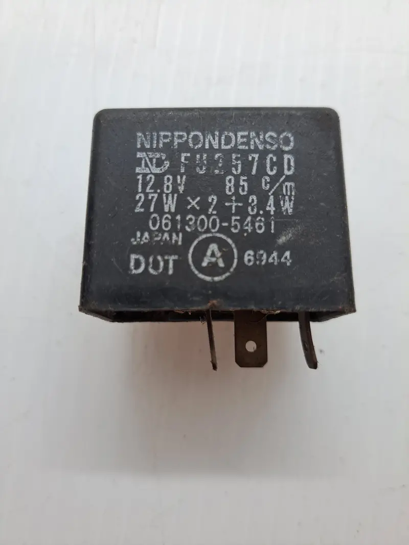 Yamaha Flasher Relay Module – Led-Compatible Turn Signal Timer 1