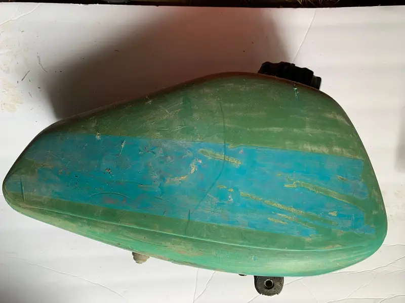 Yamaha It175 Off-Road Motorcycle Fuel Tank 1