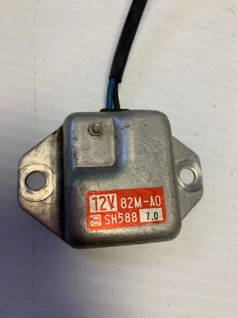 Yamaha Voltage Regulator (82M-Series) 1