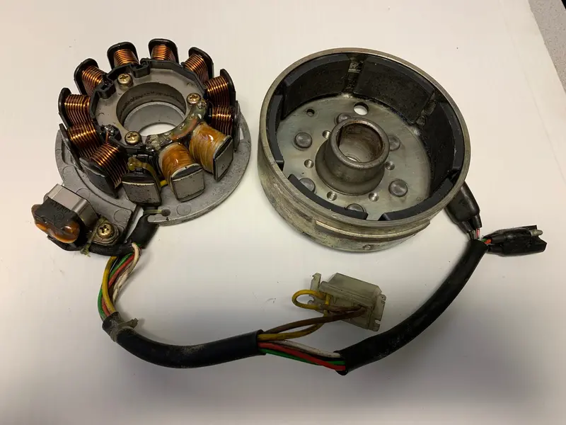 Yamaha Xc800 Stator And Flywheel Assembly 1