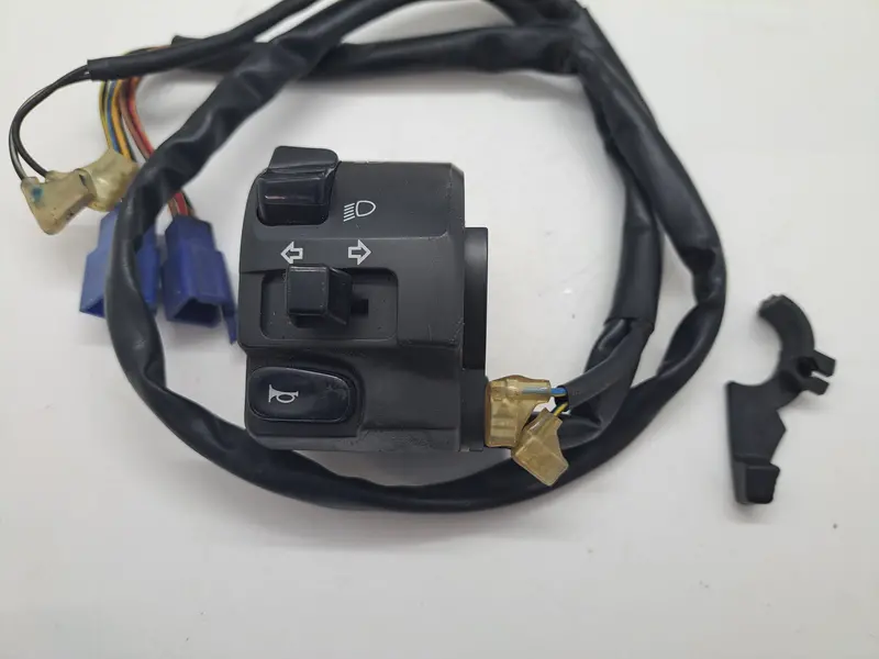 Yzf-R6 Left Handlebar Switch Control Module 1