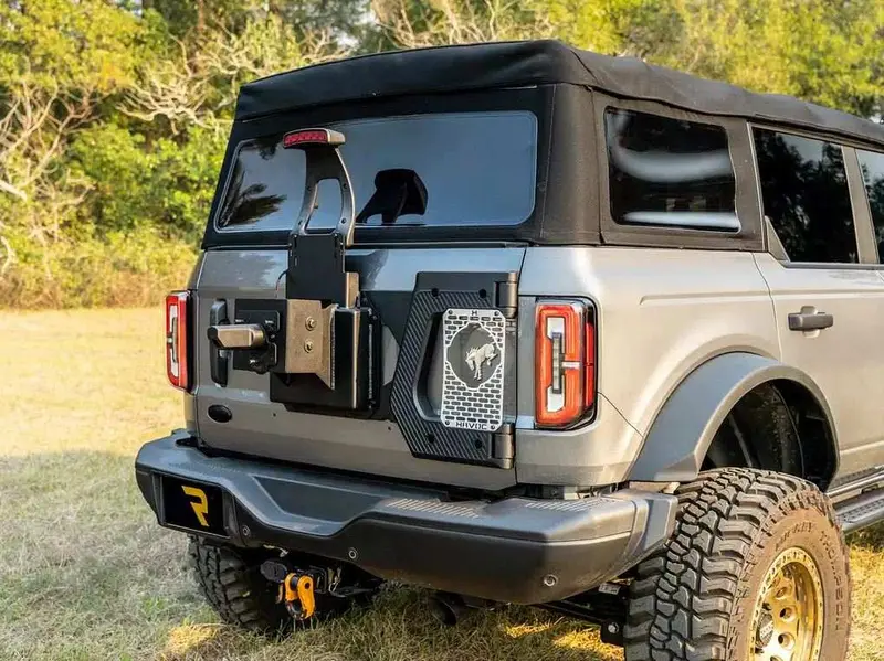 Omix-Ada Hfb-05-019 Heavy-Duty Tire Carrier Kit – Jeep Wrangler Compatible 1